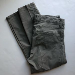 Loft army green motto style pants size 8p